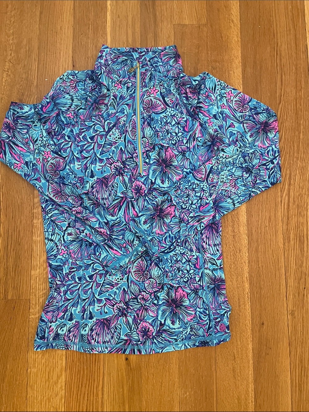 LILLY PULITZER Justine Luxletic Zip Top M EUC - Picture 2 of 6